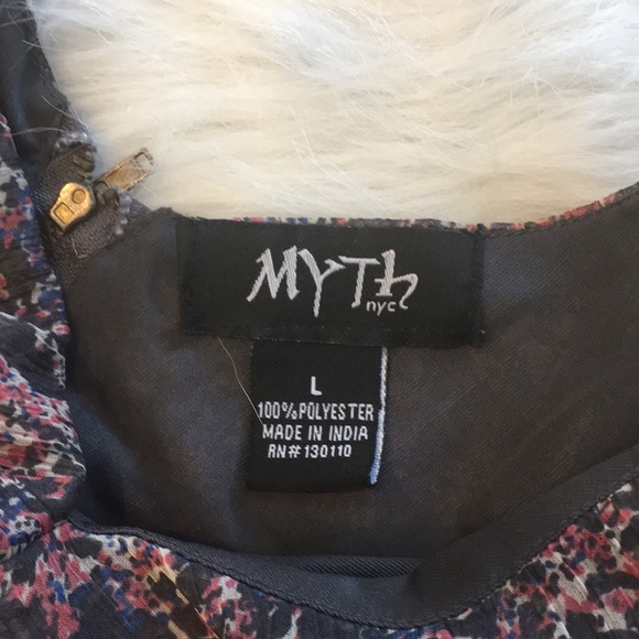 Dress - Picture 3 of 3